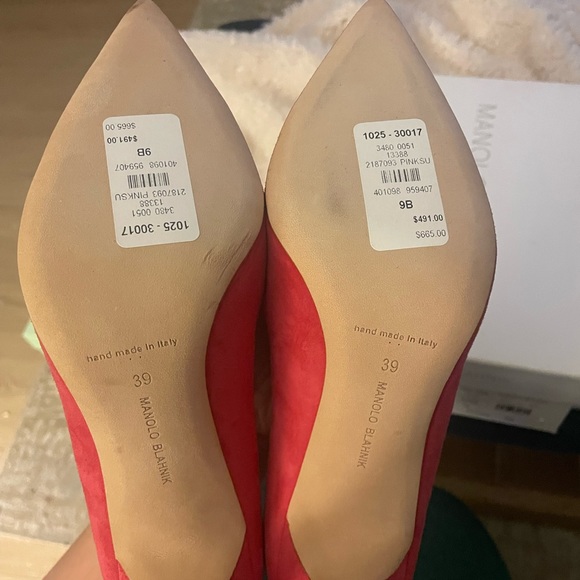 NEW Manolo Blahnik pumps - Picture 2 of 6